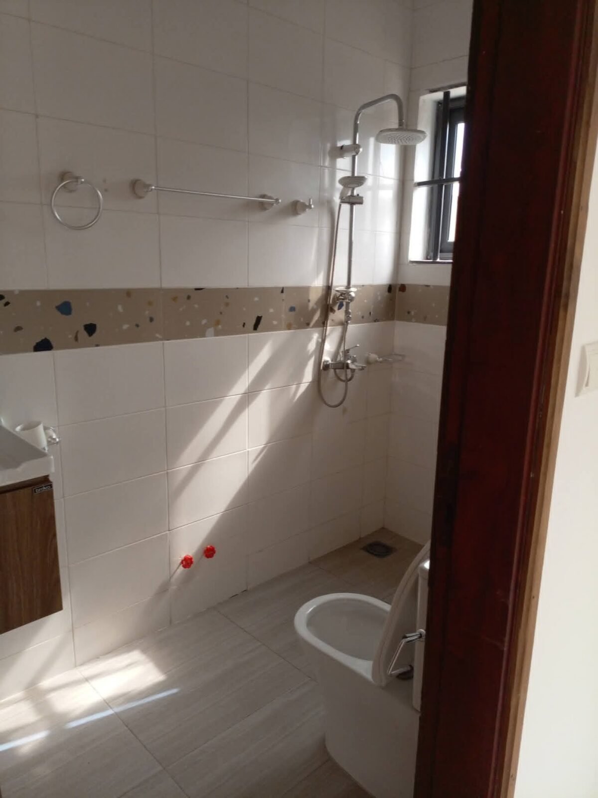 Parcelle de 379 m² en angle de rue à vendre à Fidjrossè – Zone JNP — photo 6