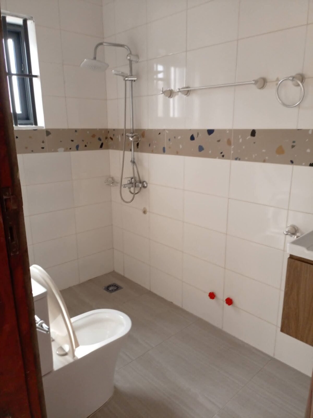 Parcelle de 379 m² en angle de rue à vendre à Fidjrossè – Zone JNP — photo 12