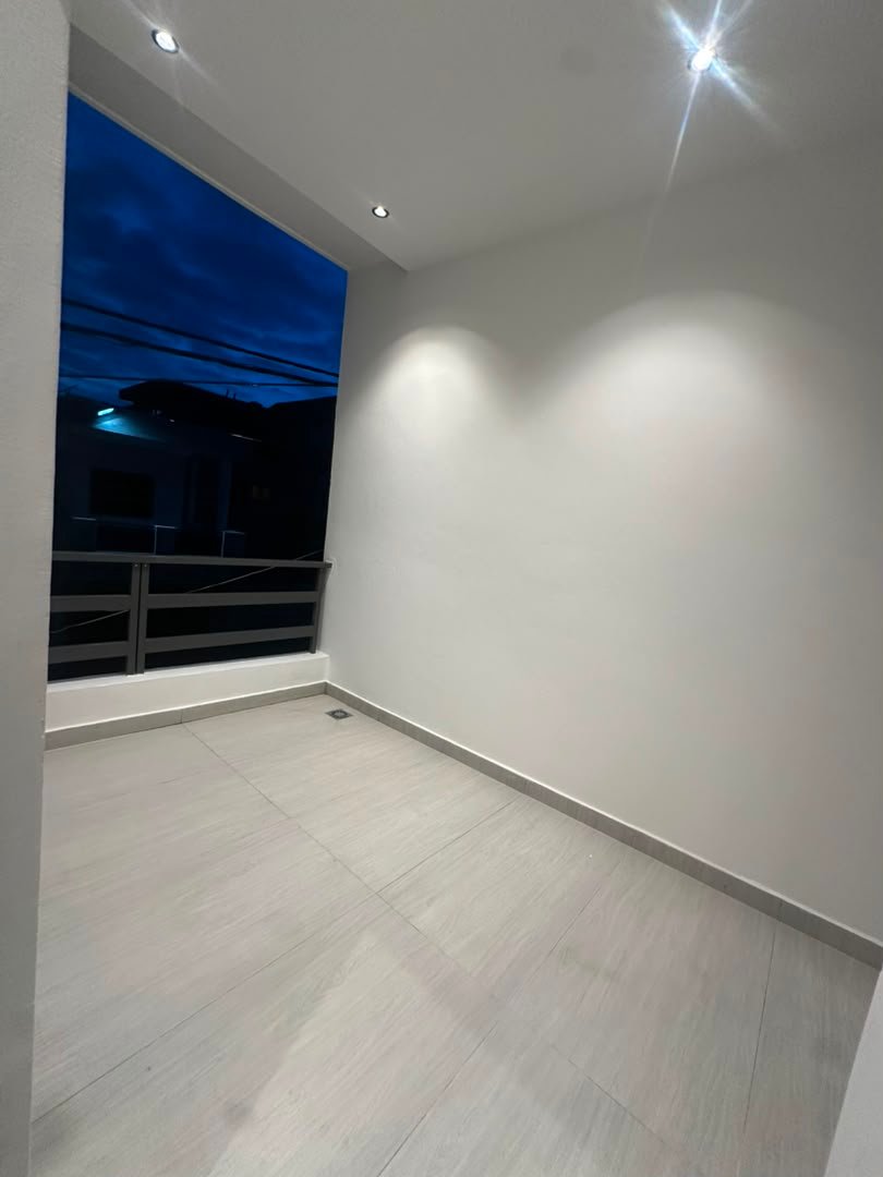 Appartement moderne 3 chambres salon à louer à Fidjrossè – À 3 min de la plage — photo 12