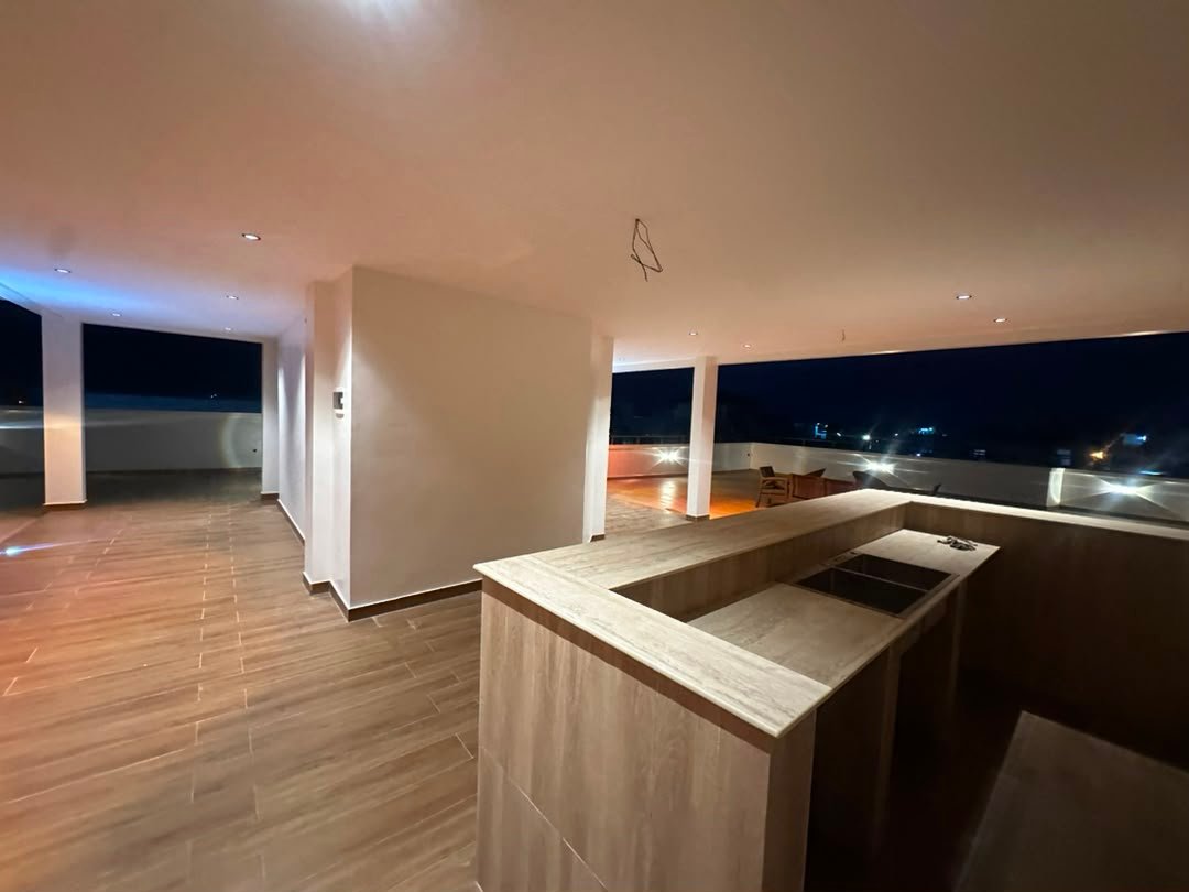 Appartement moderne 3 chambres salon à louer à Fidjrossè – À 3 min de la plage — photo 13