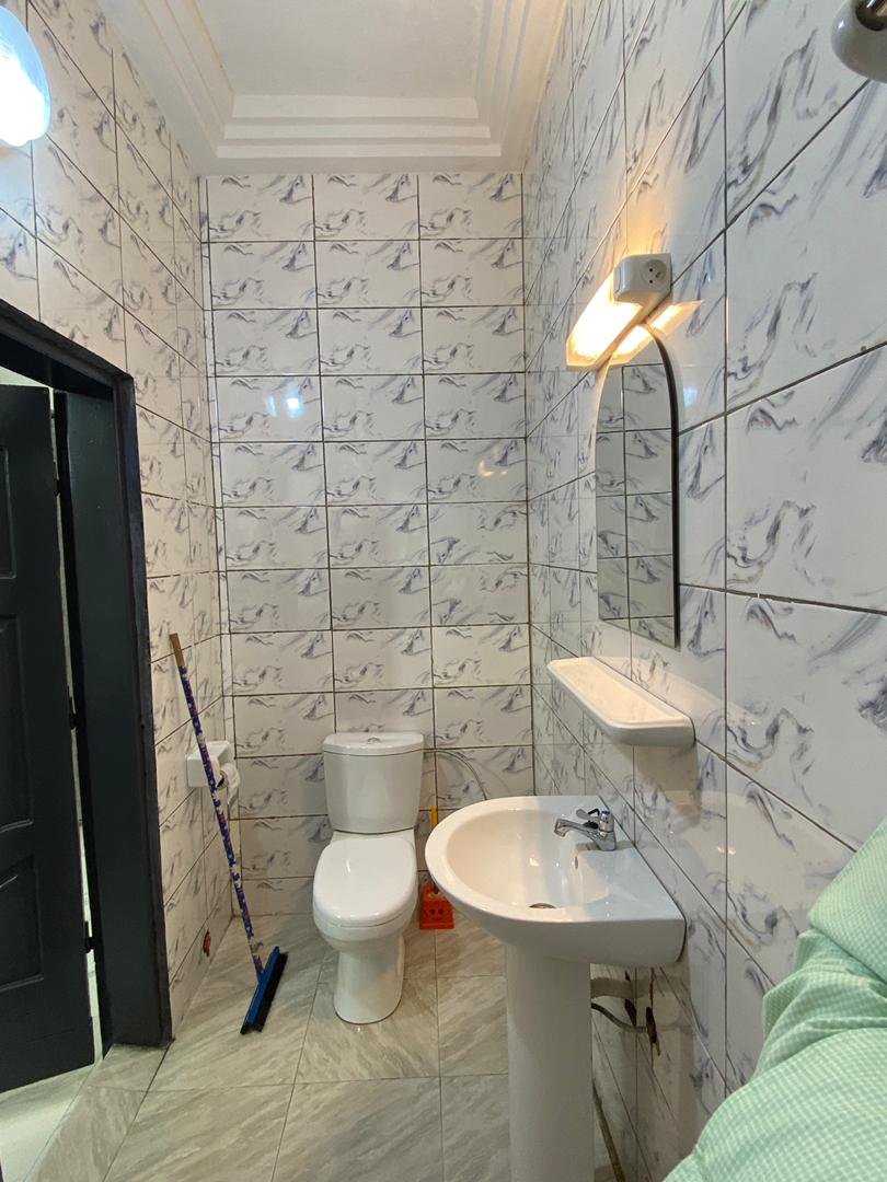 Appartement meublé 1 chambre salon à louer à Togbin – Vue sur mer — photo 19