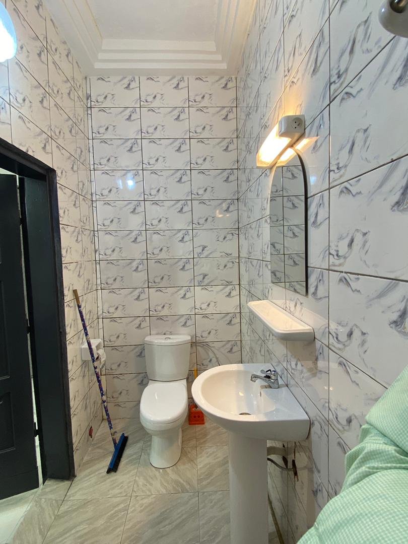 Appartement meublé 1 chambre salon à louer à Togbin – Vue sur mer — photo 20