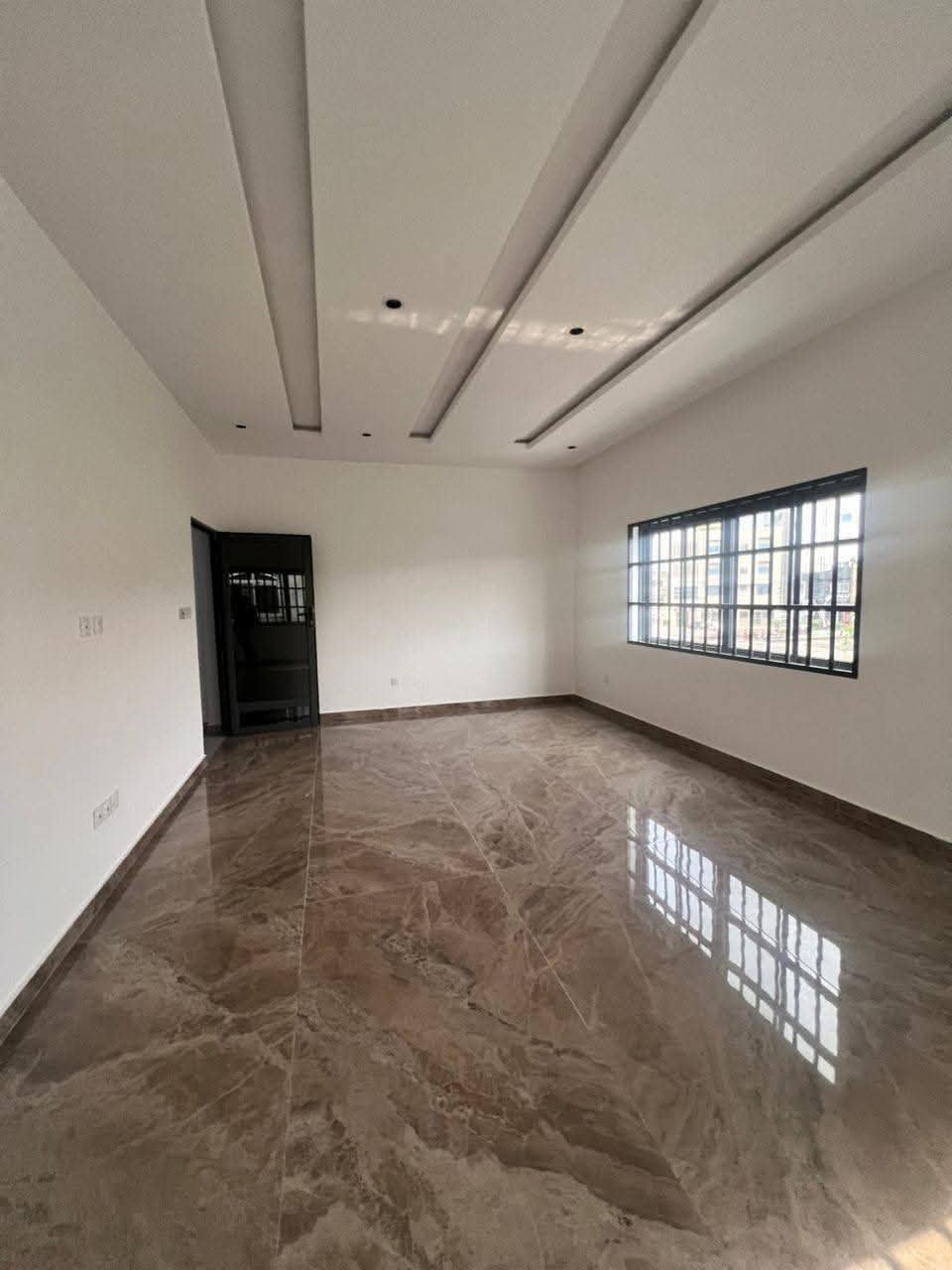 Appartement duplex 2 chambres salon haut standing à louer à Akpakpa Ciné Concorde — photo 13