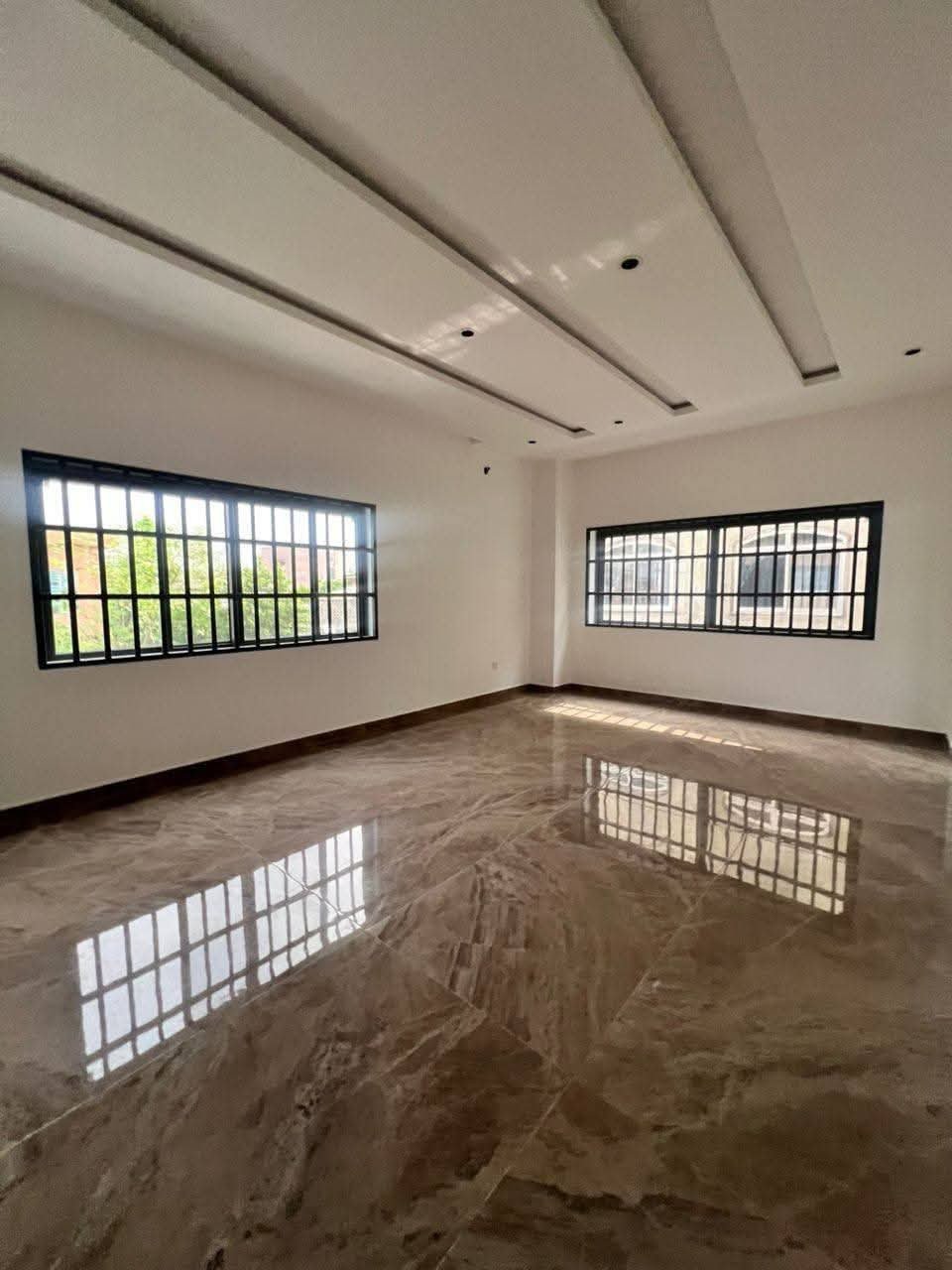 Appartement duplex 2 chambres salon haut standing à louer à Akpakpa Ciné Concorde — photo 14