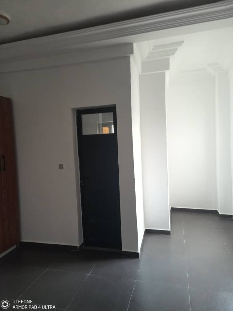 Villa duplex neuve de 4 chambres à vendre à Fidjrossè Plage – Zone Kirikou — photo 4
