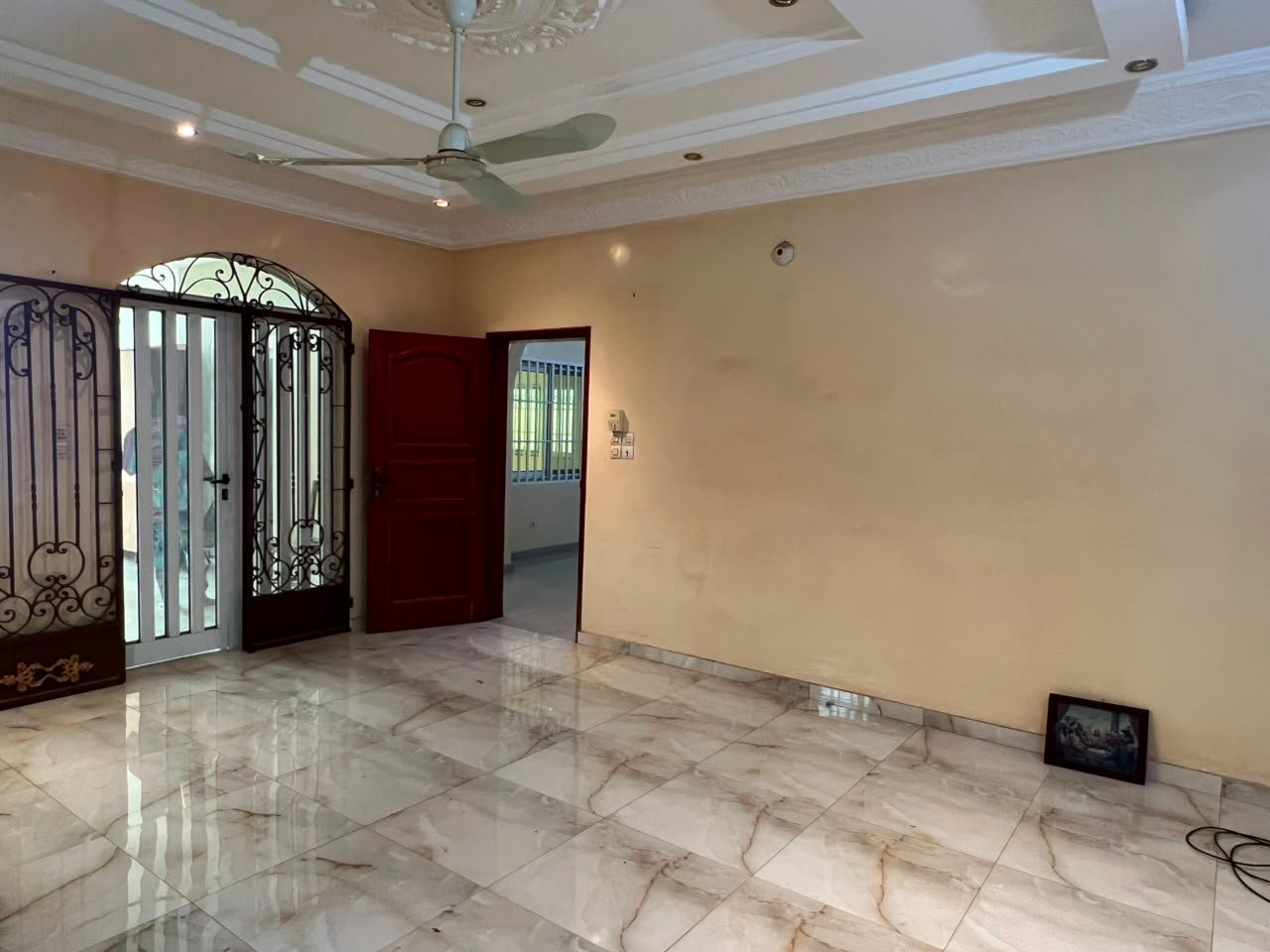 Maison dallée de 3 chambres à vendre à Calavi Zopah – Titre Foncier en cours — photo 9