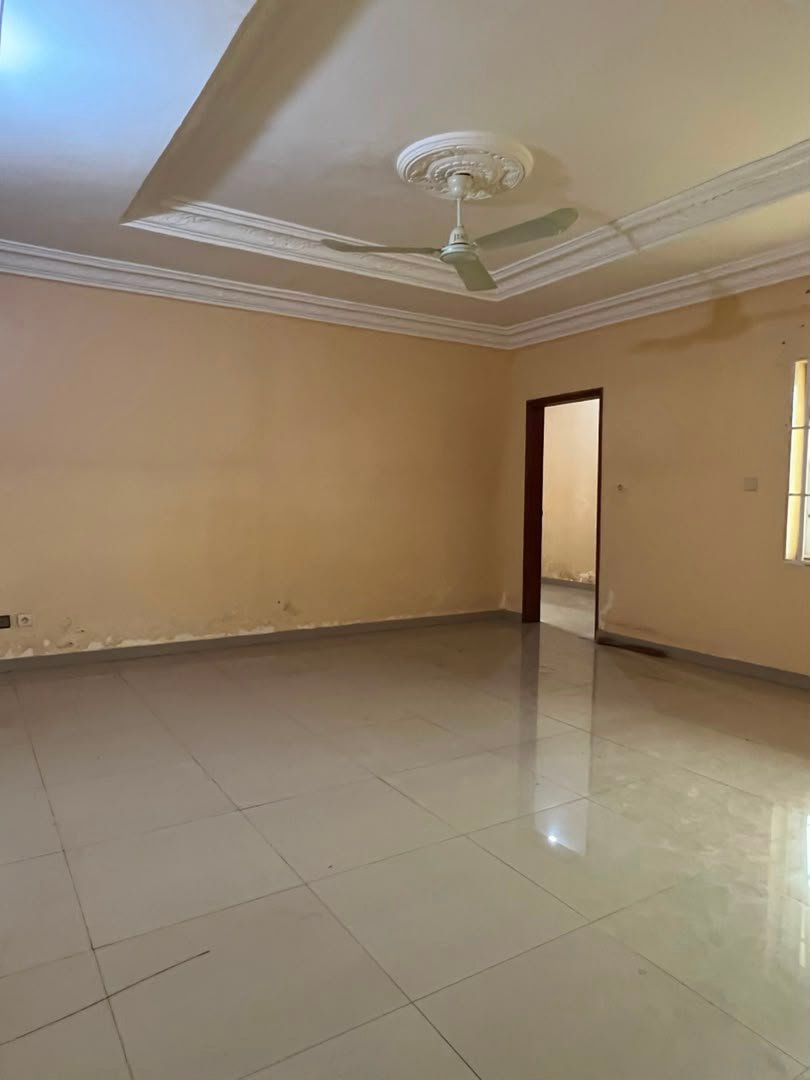 Maison dallée de 3 chambres à vendre à Calavi Zopah – Titre Foncier en cours — photo 8