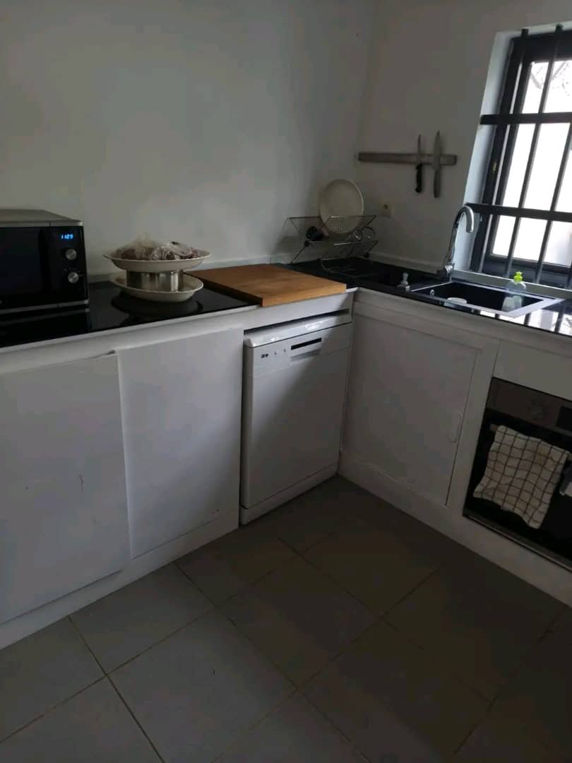 Belle villa duplex meublée à vendre à Calavi Bakhita – Titre Foncier — photo 3