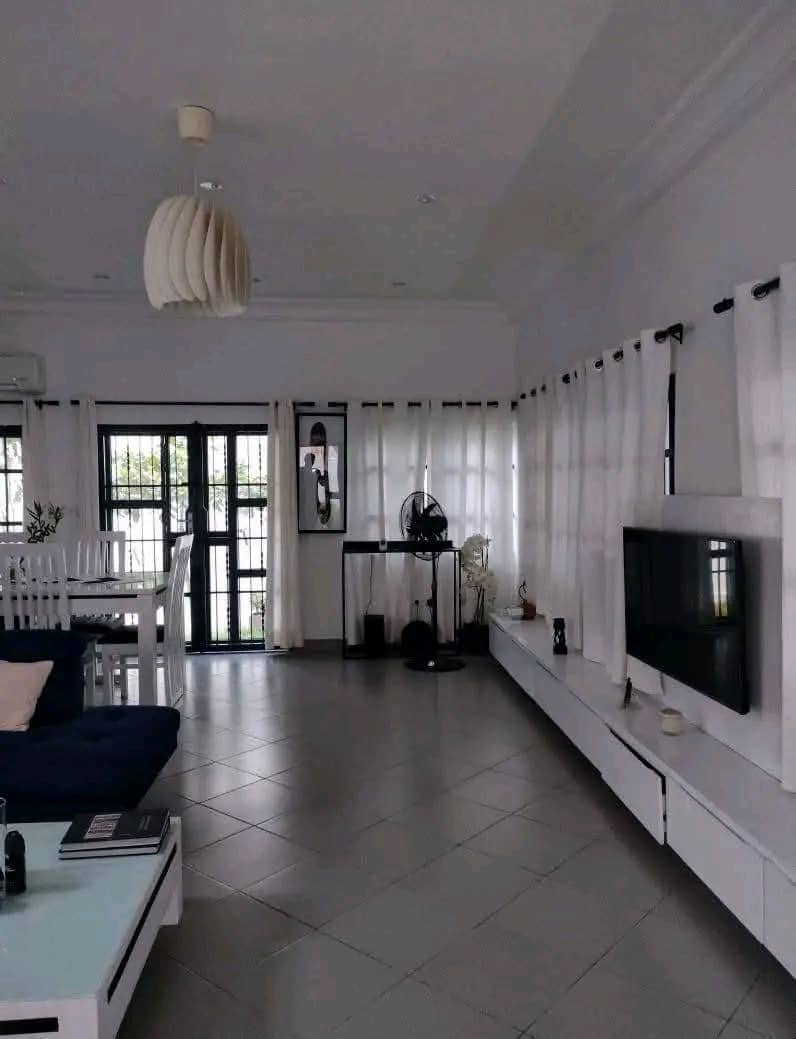Belle villa duplex meublée à vendre à Calavi Bakhita – Titre Foncier — photo 5