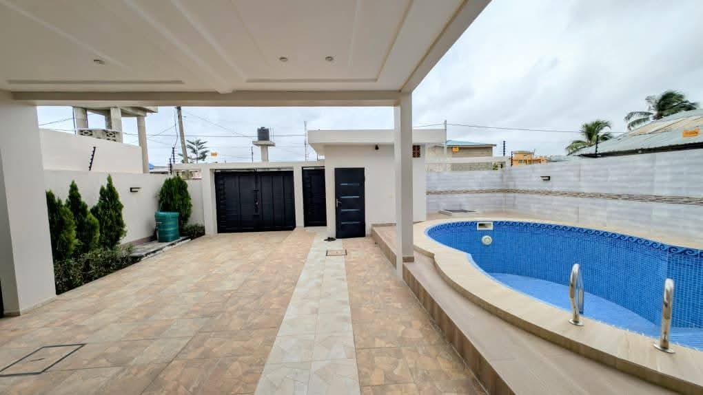 Vente villa 5 pièces Akadjamey Adounko
