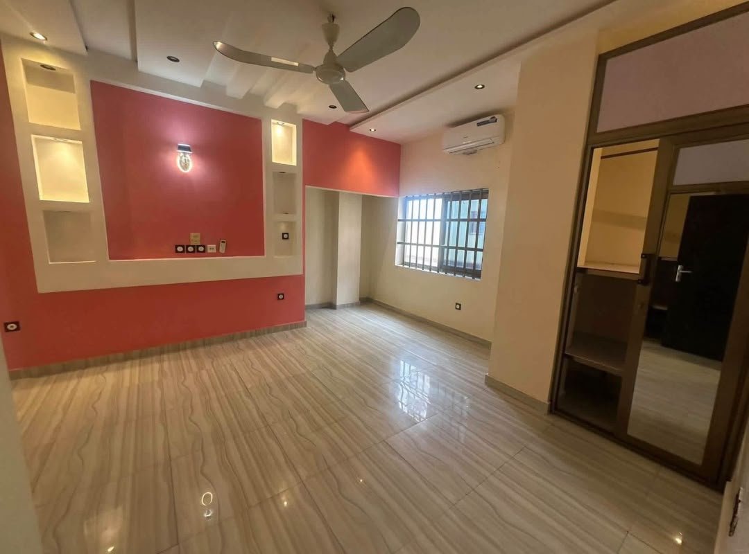 Location villa duplex avec piscine Fidjrossè plage — photo 8