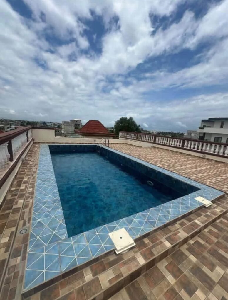 Accueil Location villa duplex avec piscine Fidjrossè plage