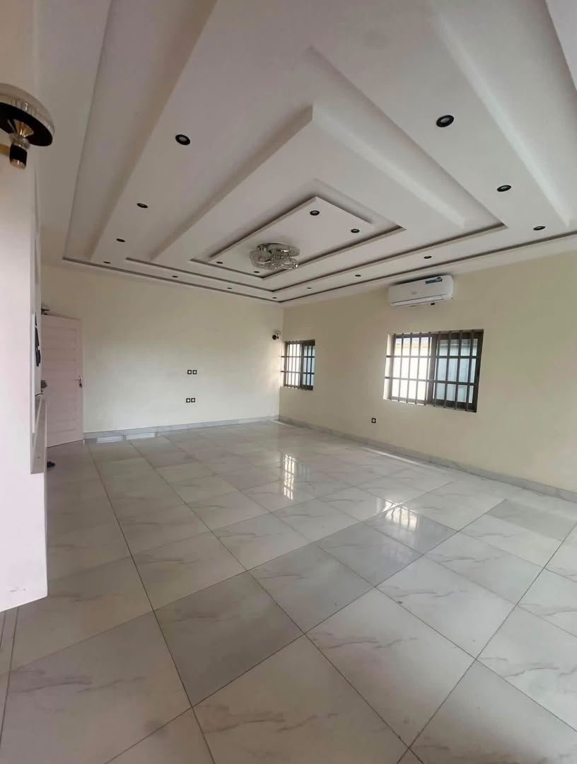 Location villa duplex avec piscine Fidjrossè plage — photo 3